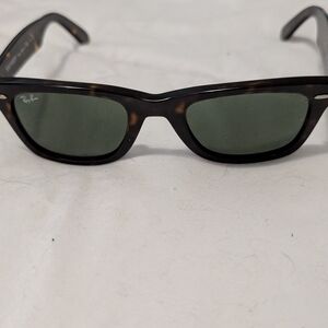 Ray-Ban Classic Tortoise Sunglasses